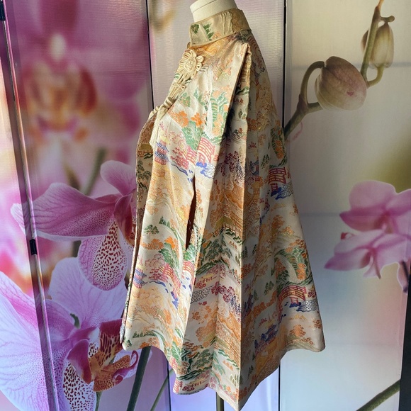 Sakamota Chinese embroidered cape-let - Picture 4 of 8